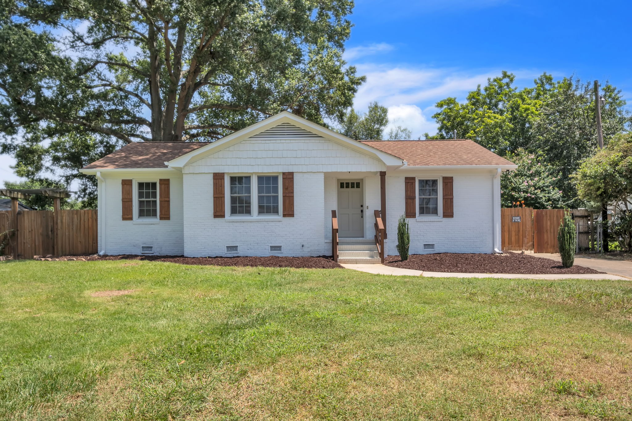 120 Abbotsford Drive